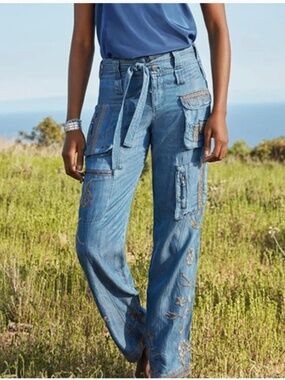 Johnny Was Embroidered Cargo Pants (L)